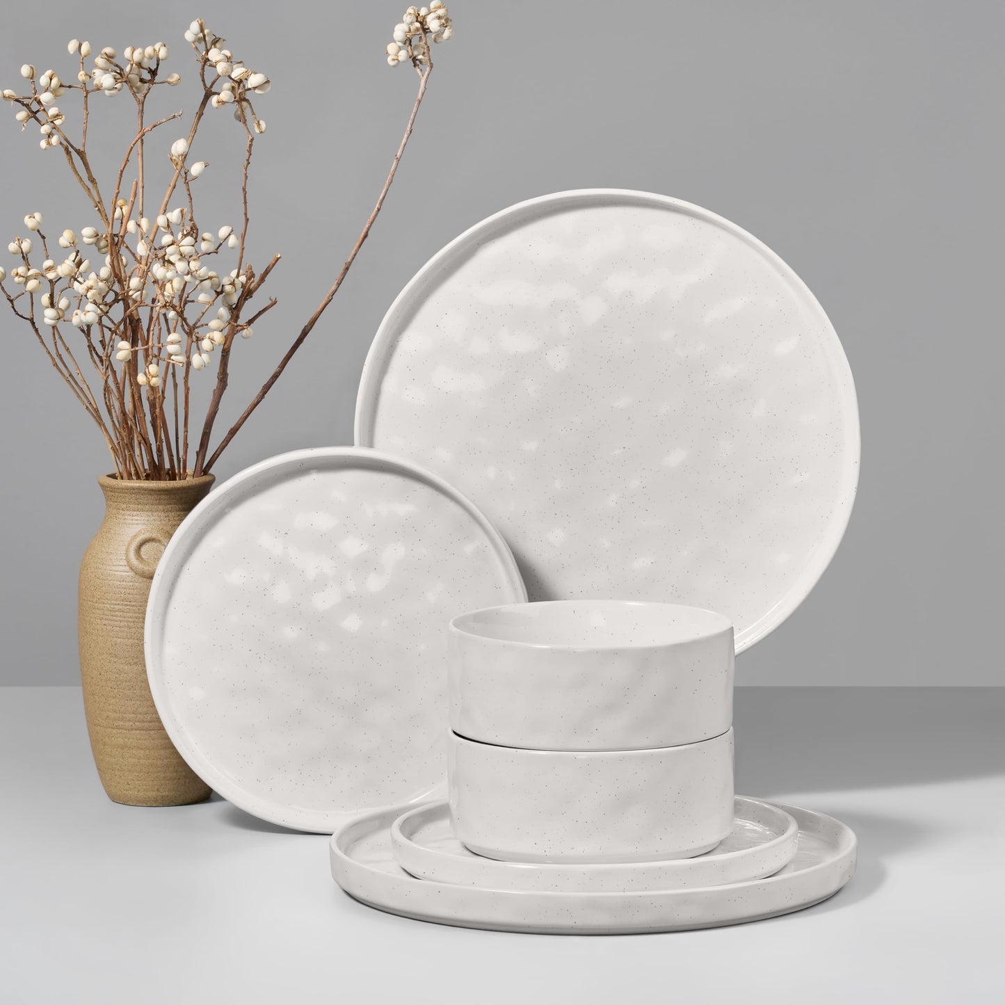 HaWare Dinnerware Sets, 12-Piece Plates and Bowls Set, Stoneware Dish Set for 4, Ceramic Dinnerware for Home Restaurant, Chip and Scratch Resistant, Microwave and Dishwasher Safe, Speckled White