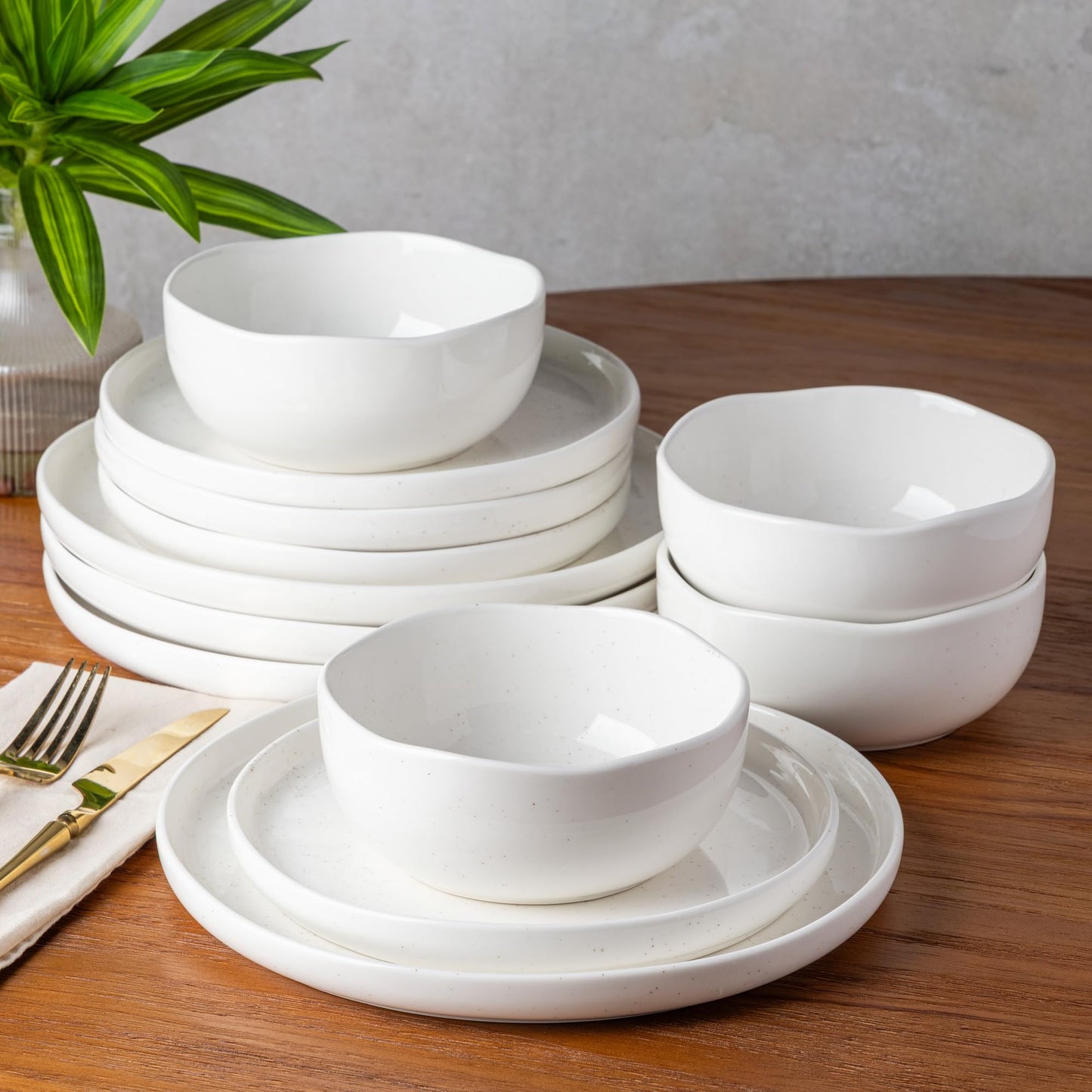 TheTerra Ceramic Dinnerware Sets for 4, 12 Pieces Handmade Reactive Glaze Plates and Bowls Set, Scratch Resistant Dish Set, Oven & Microwave & Dishwasher Safe