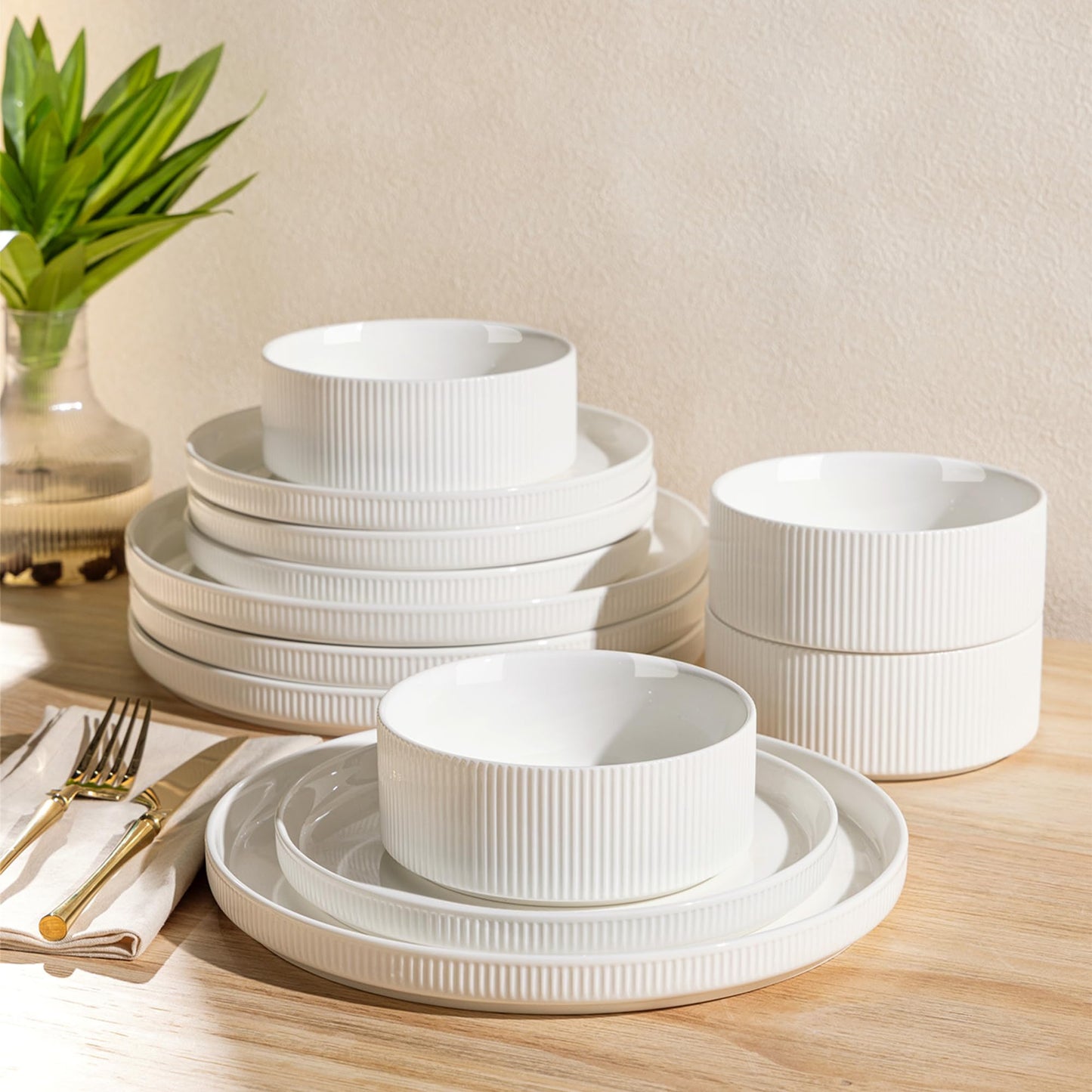 TheTerra Ceramic Dinnerware Sets for 4, 12 Pieces Porcelain Lightweight Plates and Bowls Sets, Scratch Resistant Dish Set, Oven & Microwave & Dishwasher Safe, Beige