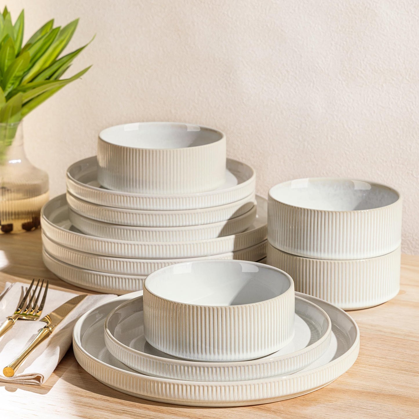 TheTerra Ceramic Dinnerware Sets for 4, 12 Pieces Porcelain Lightweight Plates and Bowls Sets, Scratch Resistant Dish Set, Oven & Microwave & Dishwasher Safe, Beige
