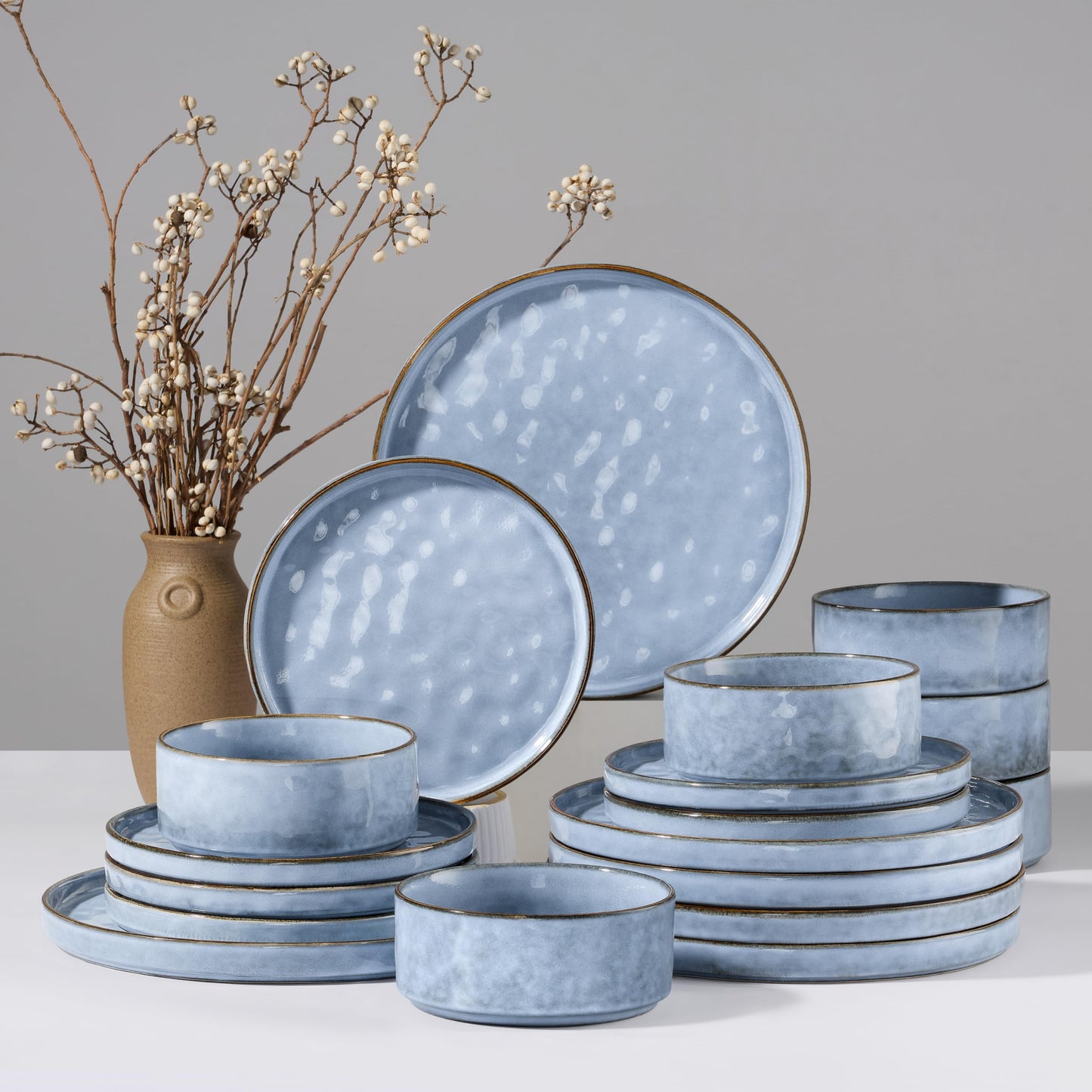HaWare Dinnerware Sets, 12-Piece Plates and Bowls Set, Stoneware Dish Set for 4, Ceramic Dinnerware for Home Restaurant, Chip and Scratch Resistant, Microwave and Dishwasher Safe, Speckled White