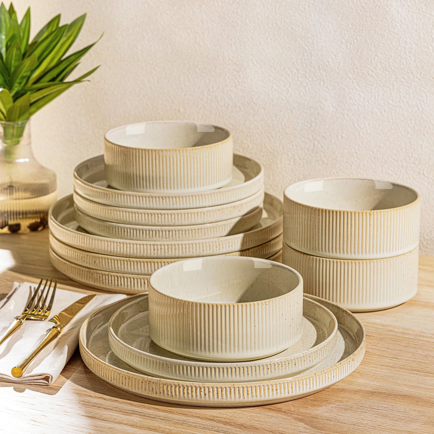 TheTerra Ceramic Dinnerware Sets for 4, 12 Pieces Porcelain Lightweight Plates and Bowls Sets, Scratch Resistant Dish Set, Oven & Microwave & Dishwasher Safe, Beige