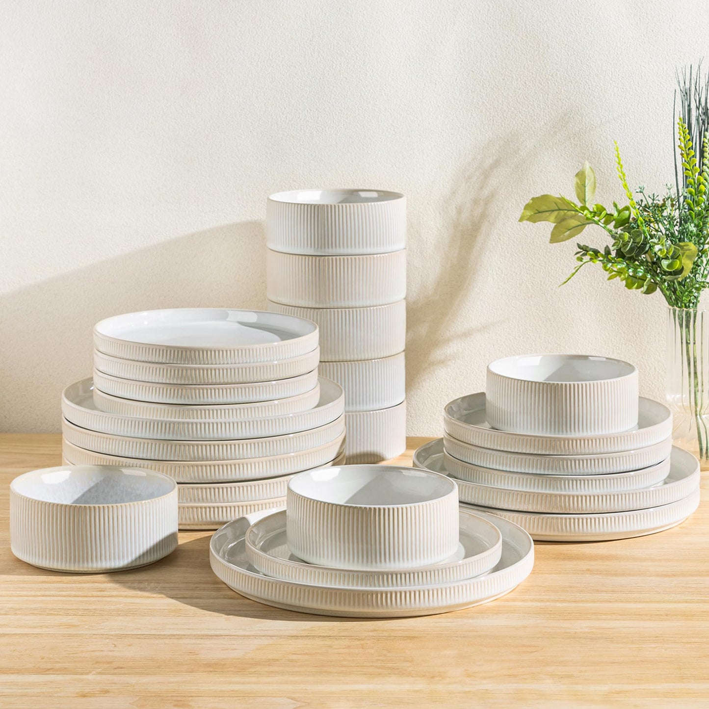 TheTerra Ceramic Dinnerware Sets for 4, 12 Pieces Porcelain Lightweight Plates and Bowls Sets, Scratch Resistant Dish Set, Oven & Microwave & Dishwasher Safe, Beige