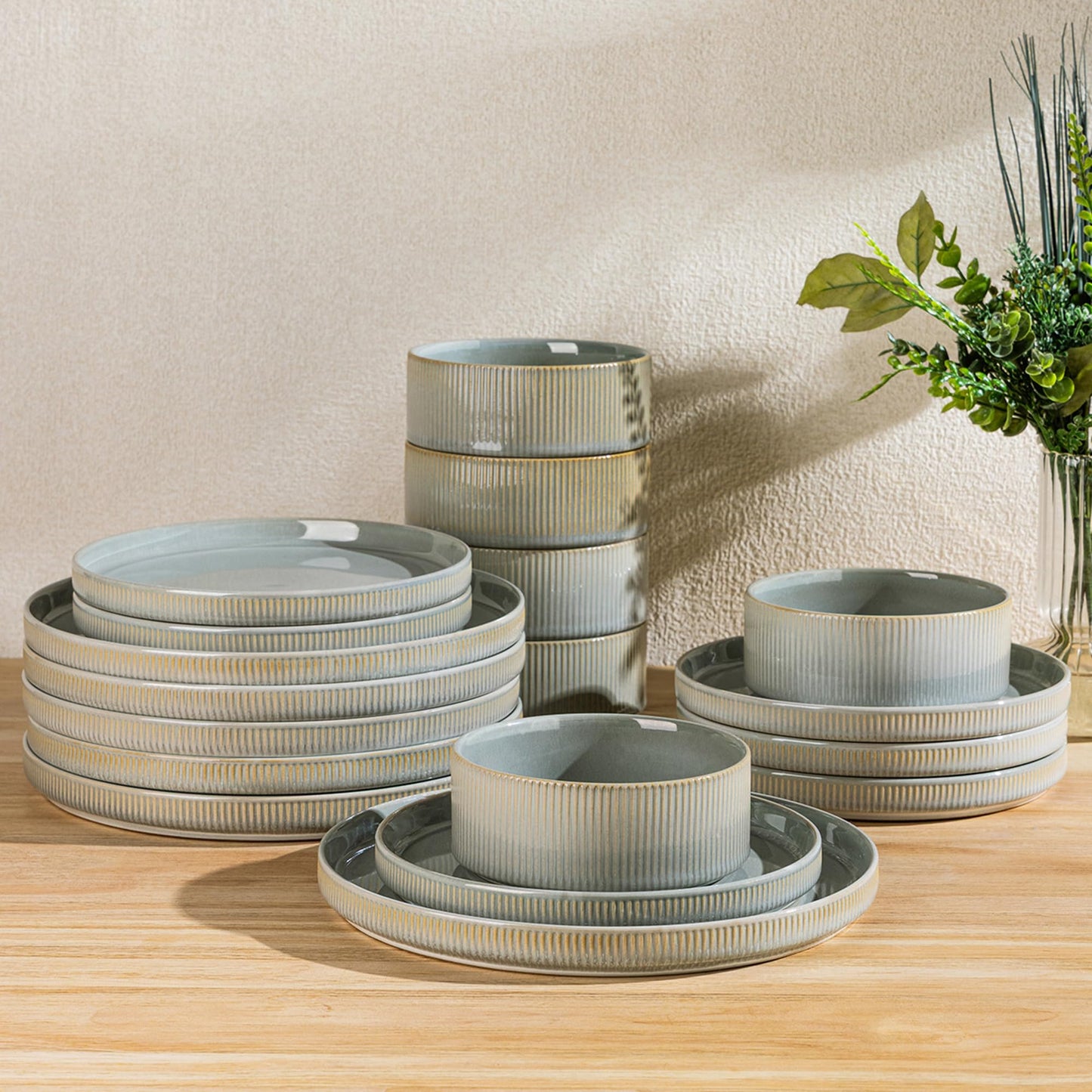 TheTerra Ceramic Dinnerware Sets for 4, 12 Pieces Porcelain Lightweight Plates and Bowls Sets, Scratch Resistant Dish Set, Oven & Microwave & Dishwasher Safe, Beige