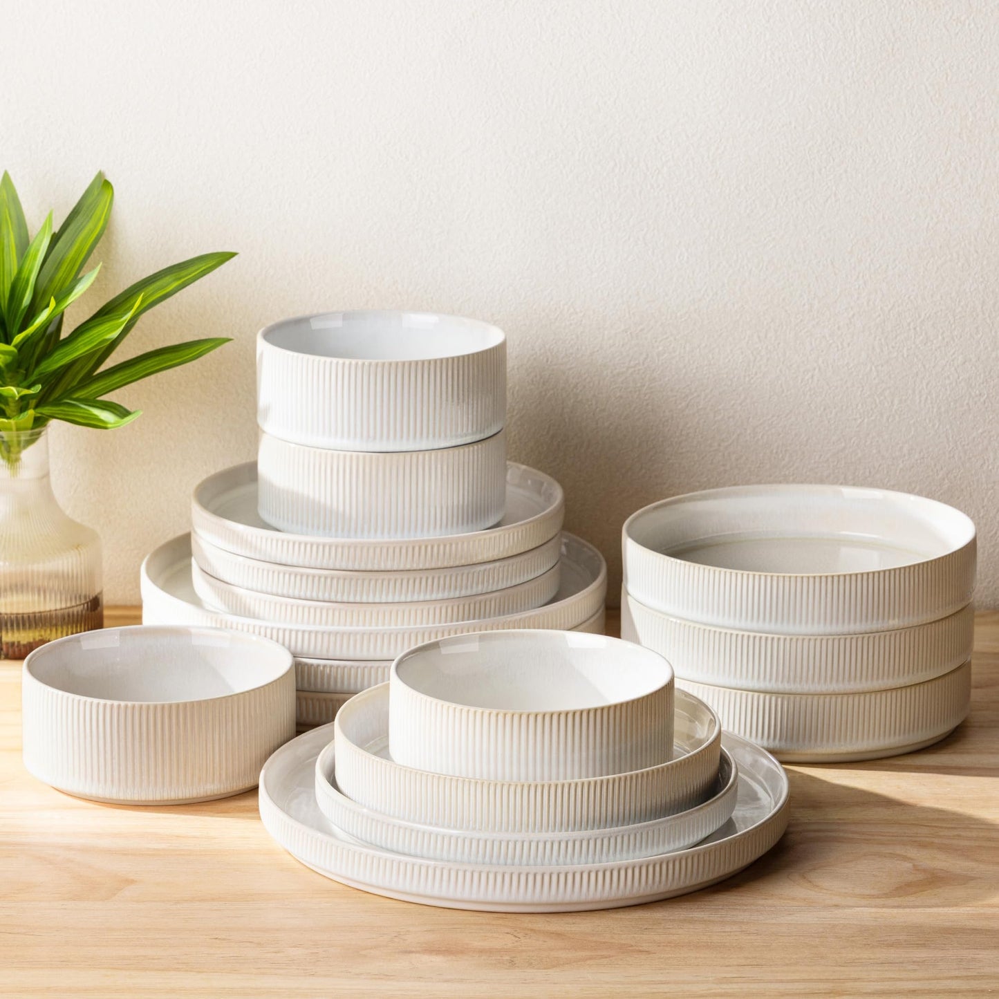 TheTerra Ceramic Dinnerware Sets for 4, 12 Pieces Porcelain Lightweight Plates and Bowls Sets, Scratch Resistant Dish Set, Oven & Microwave & Dishwasher Safe, Beige