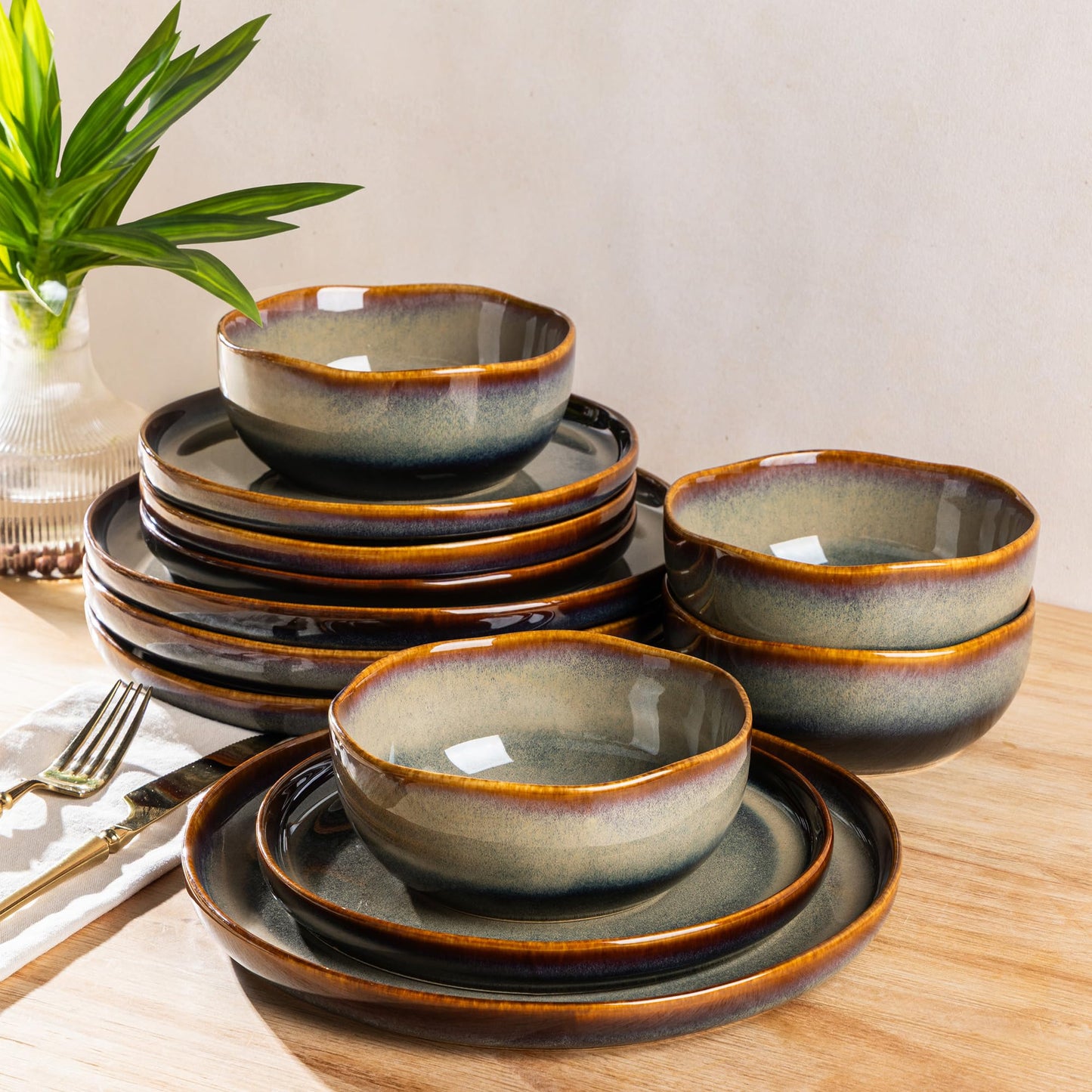 TheTerra Ceramic Dinnerware Sets for 4, 12 Pieces Handmade Reactive Glaze Plates and Bowls Set, Scratch Resistant Dish Set, Oven & Microwave & Dishwasher Safe