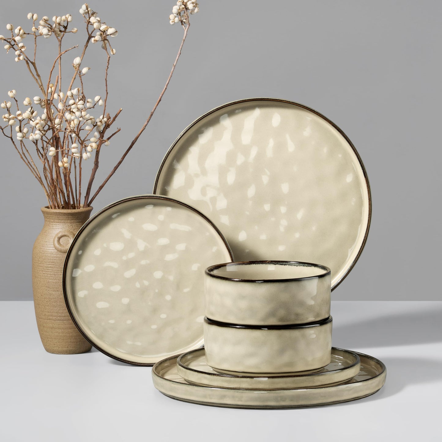 HaWare Dinnerware Sets, 12-Piece Plates and Bowls Set, Stoneware Dish Set for 4, Ceramic Dinnerware for Home Restaurant, Chip and Scratch Resistant, Microwave and Dishwasher Safe, Speckled White