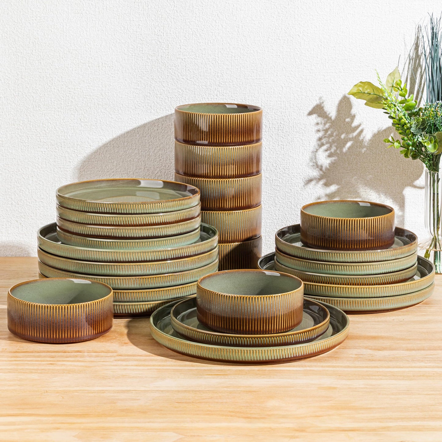 TheTerra Ceramic Dinnerware Sets for 4, 12 Pieces Porcelain Lightweight Plates and Bowls Sets, Scratch Resistant Dish Set, Oven & Microwave & Dishwasher Safe, Beige