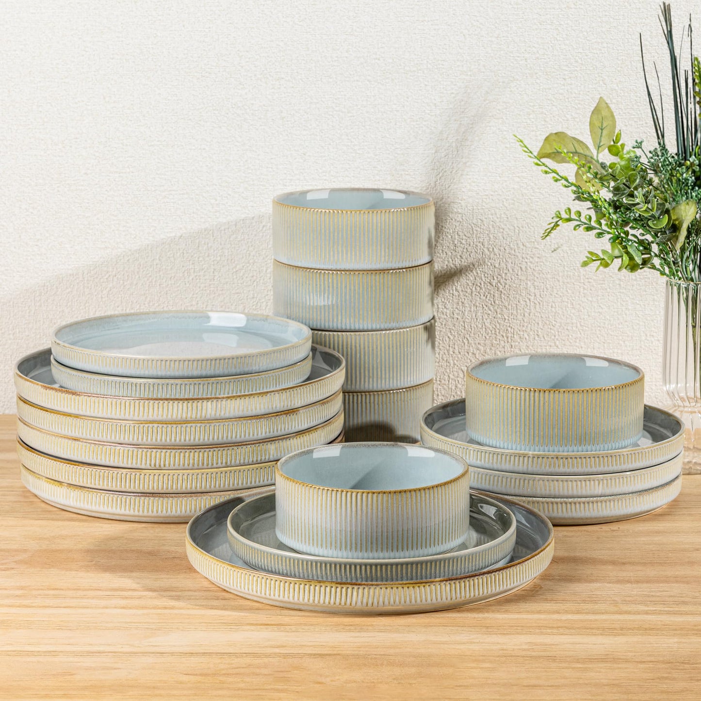TheTerra Ceramic Dinnerware Sets for 4, 12 Pieces Porcelain Lightweight Plates and Bowls Sets, Scratch Resistant Dish Set, Oven & Microwave & Dishwasher Safe, Beige