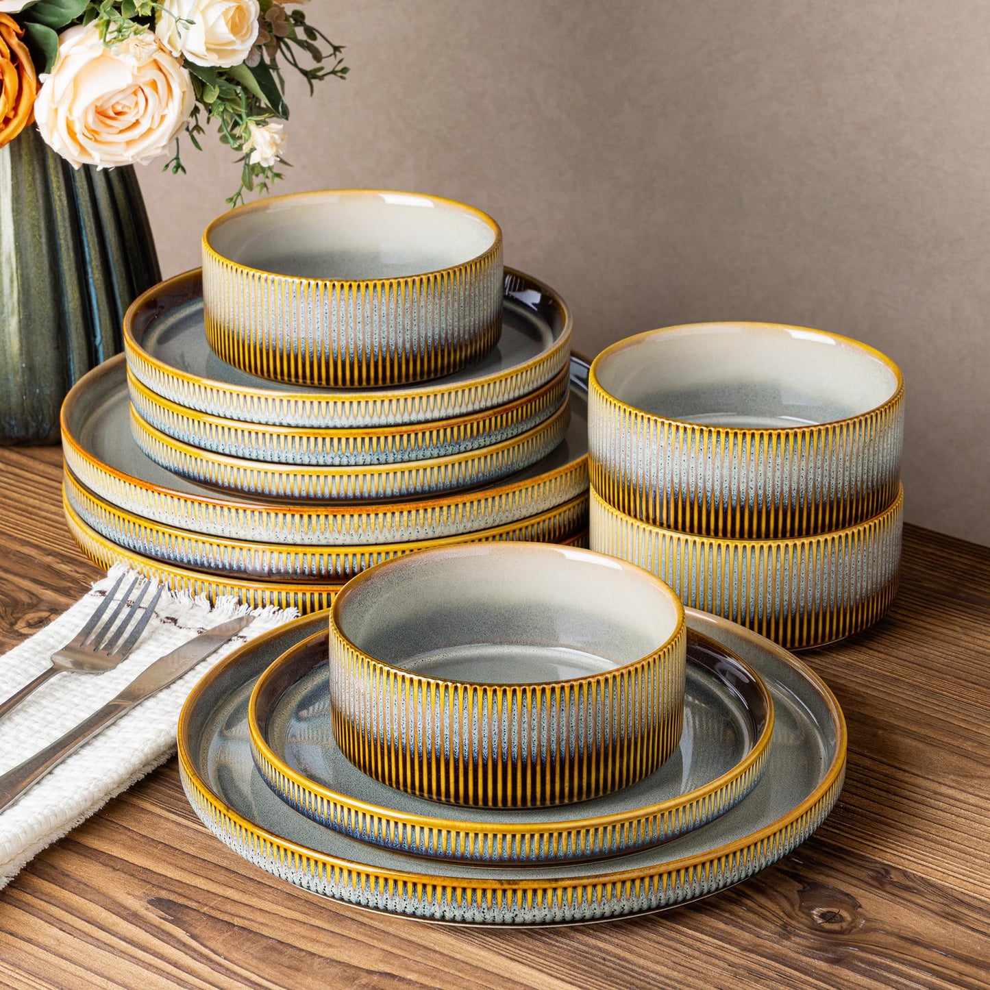 TheTerra Ceramic Dinnerware Sets for 4, 12 Pieces Porcelain Lightweight Plates and Bowls Sets, Scratch Resistant Dish Set, Oven & Microwave & Dishwasher Safe, Beige